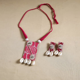 Buy Handmade Shell Work Fabart Necklace Set