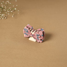 Pink - handmade women’s bow hair claw clip 01 - handcrafted