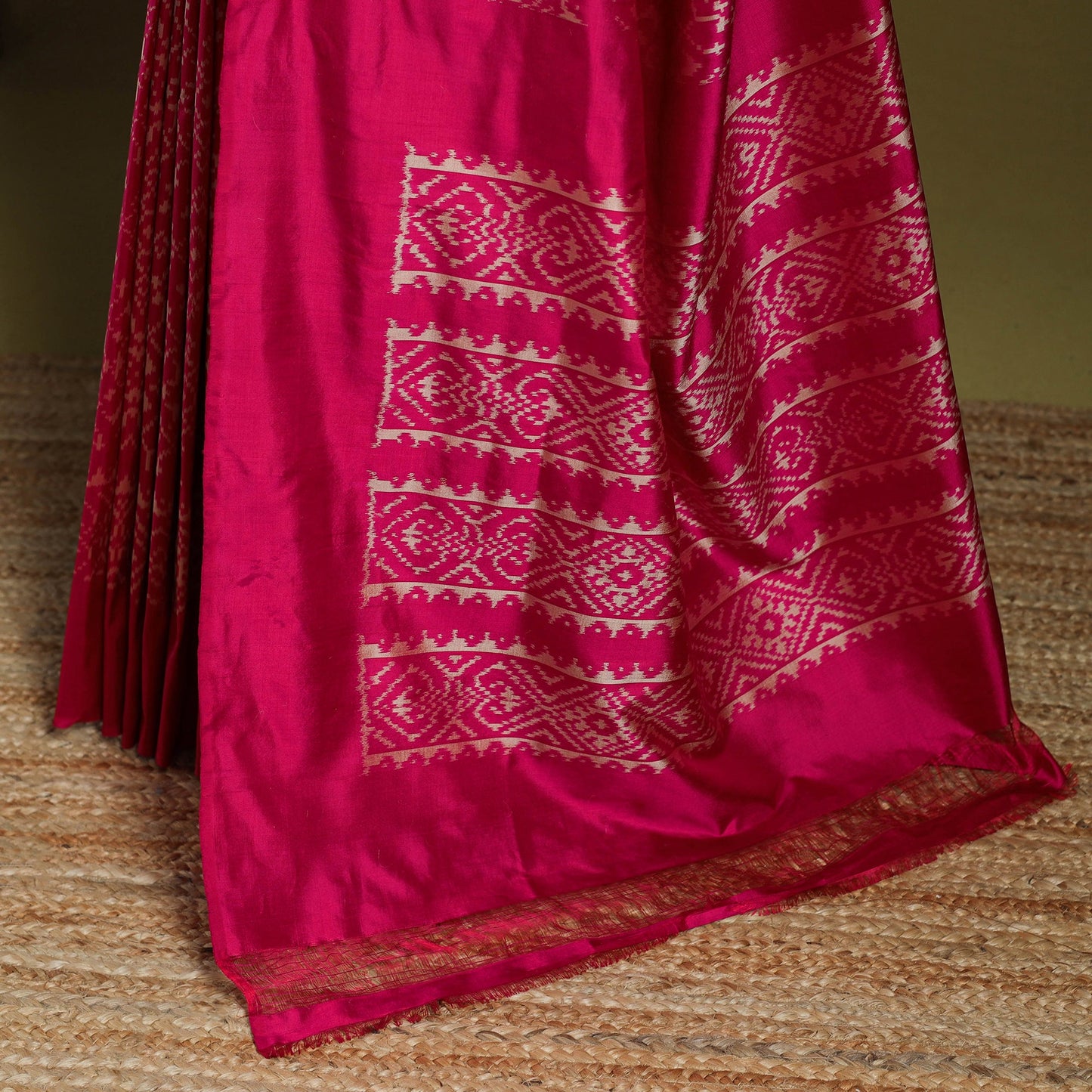 Pink - handspun handloom silk pochampally patola ikat saree