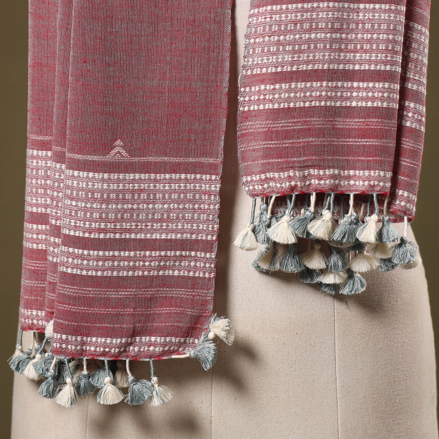 Pink - handwoven fine cotton kutch bhujodi stole 05