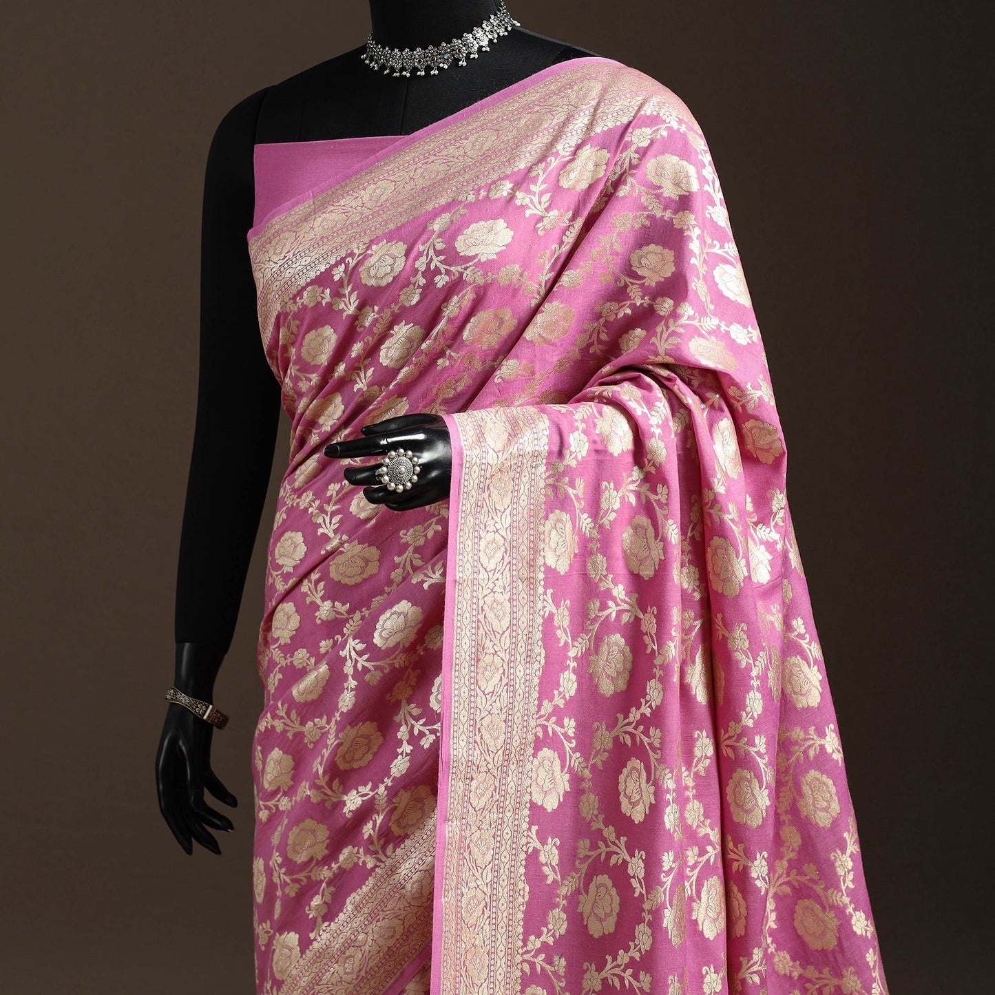 Handwoven zari jaal work mulberry x muga silk heavy