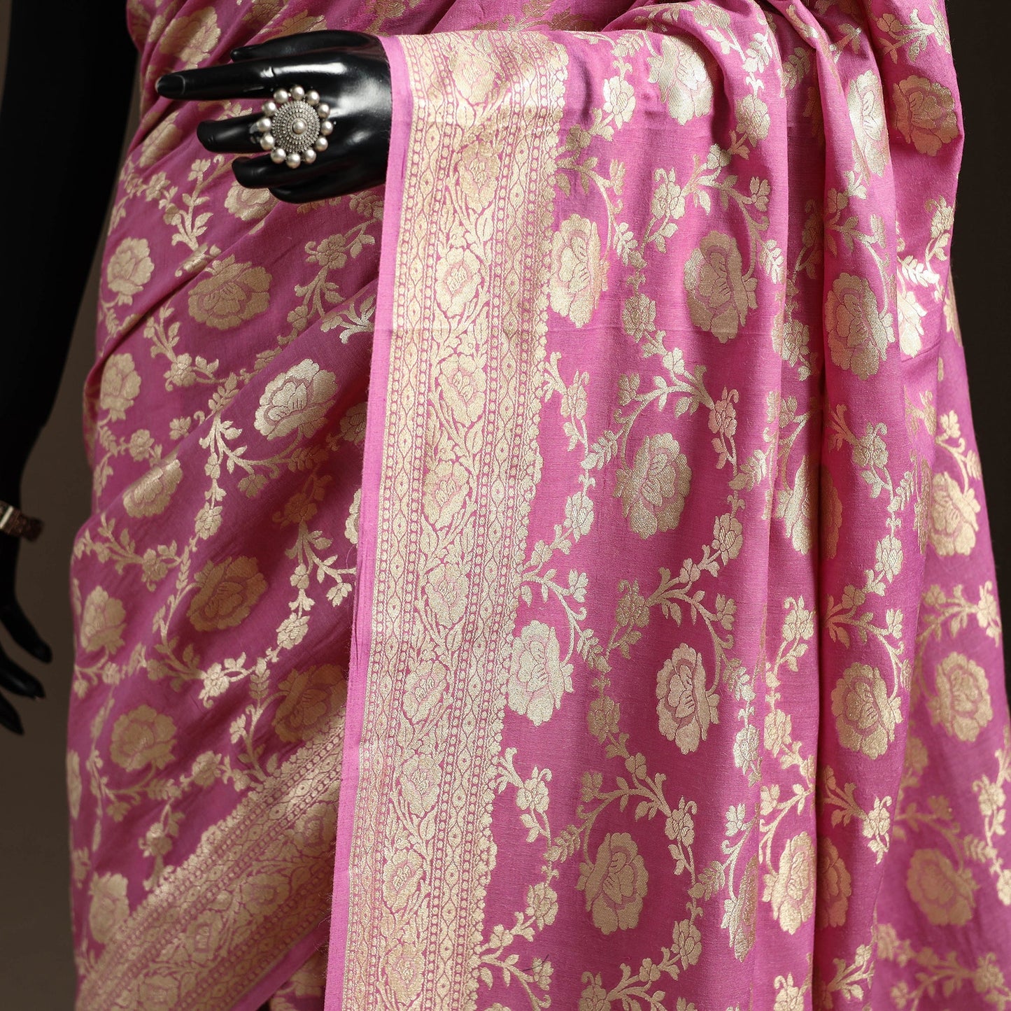 Handwoven zari jaal work mulberry x muga silk heavy