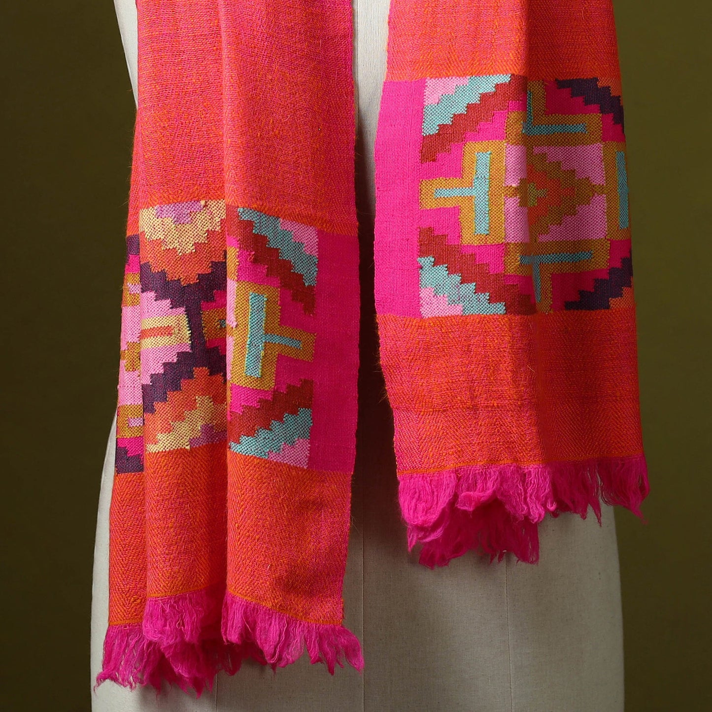 Himalayan handspun handwoven pure pashmina wool stole 18