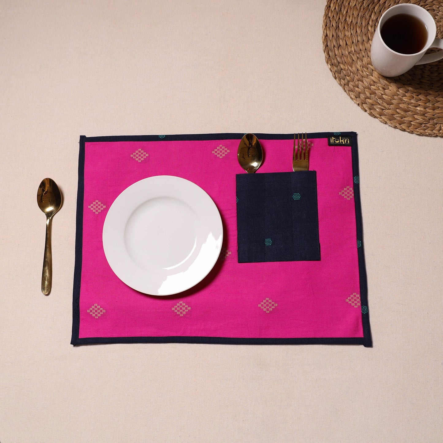 Pink Jacquard Cotton Table Mat With Pocket