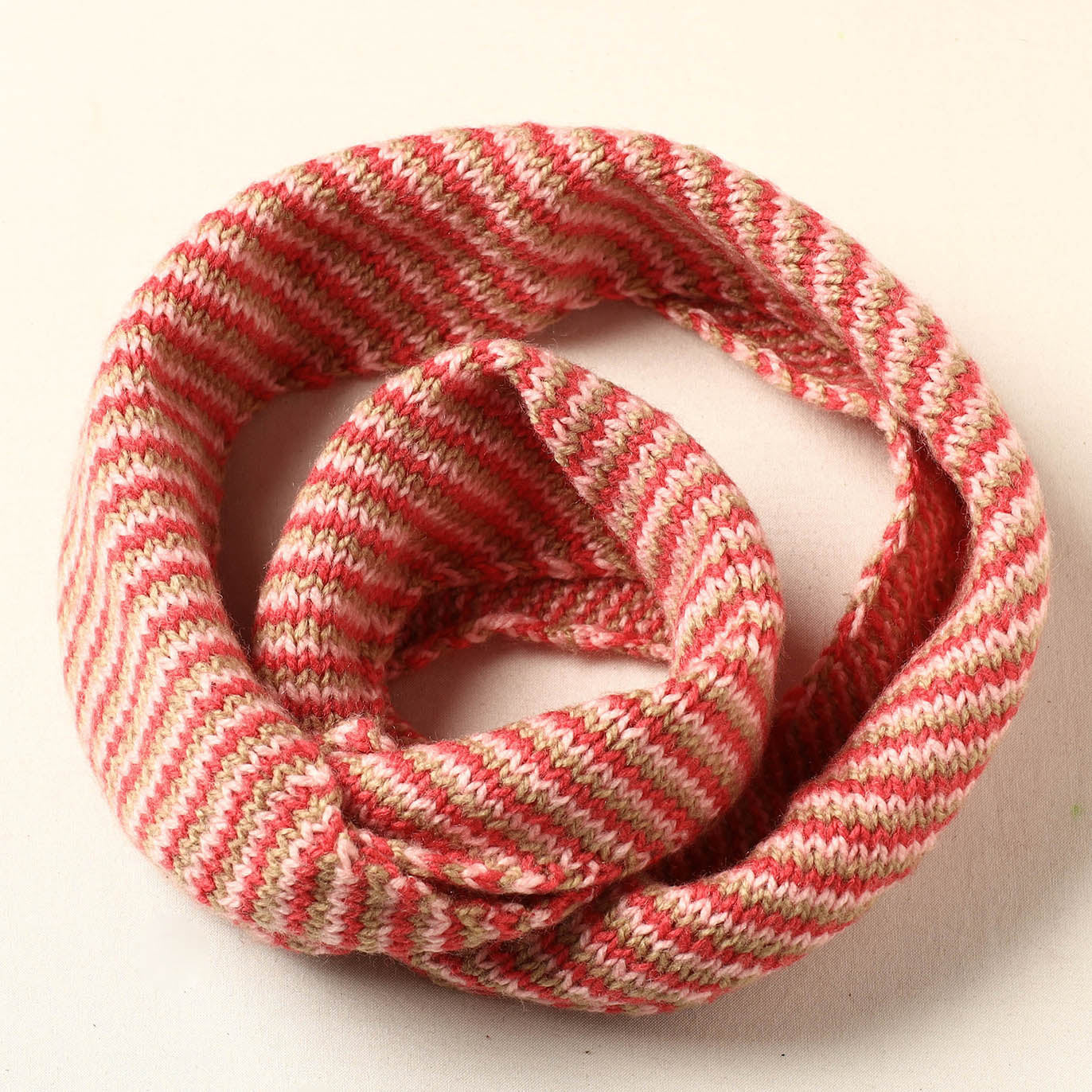  Kumaun Hand Knitted Woolen Neck Warmer 