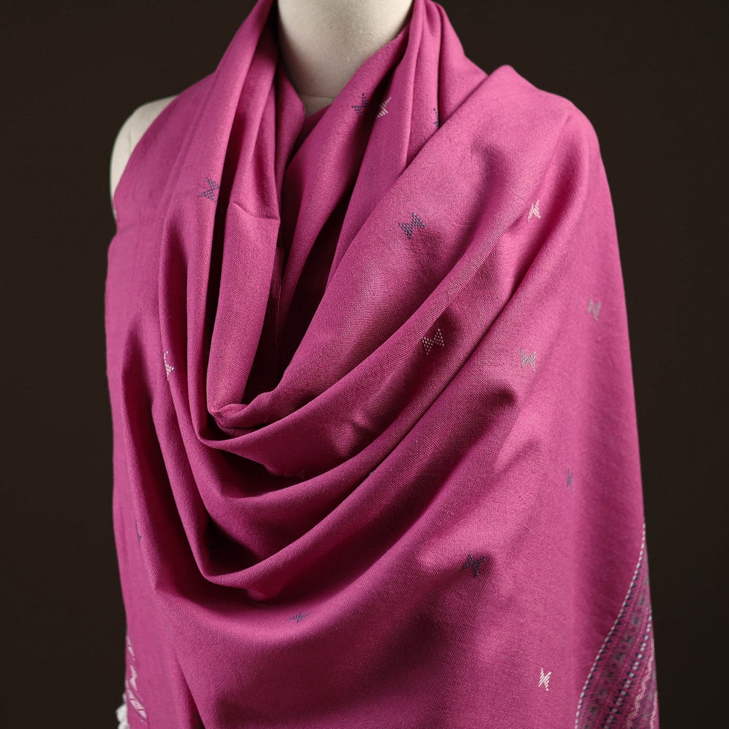 Kutch bhujodi handwoven merino wool dhabla shawl 20