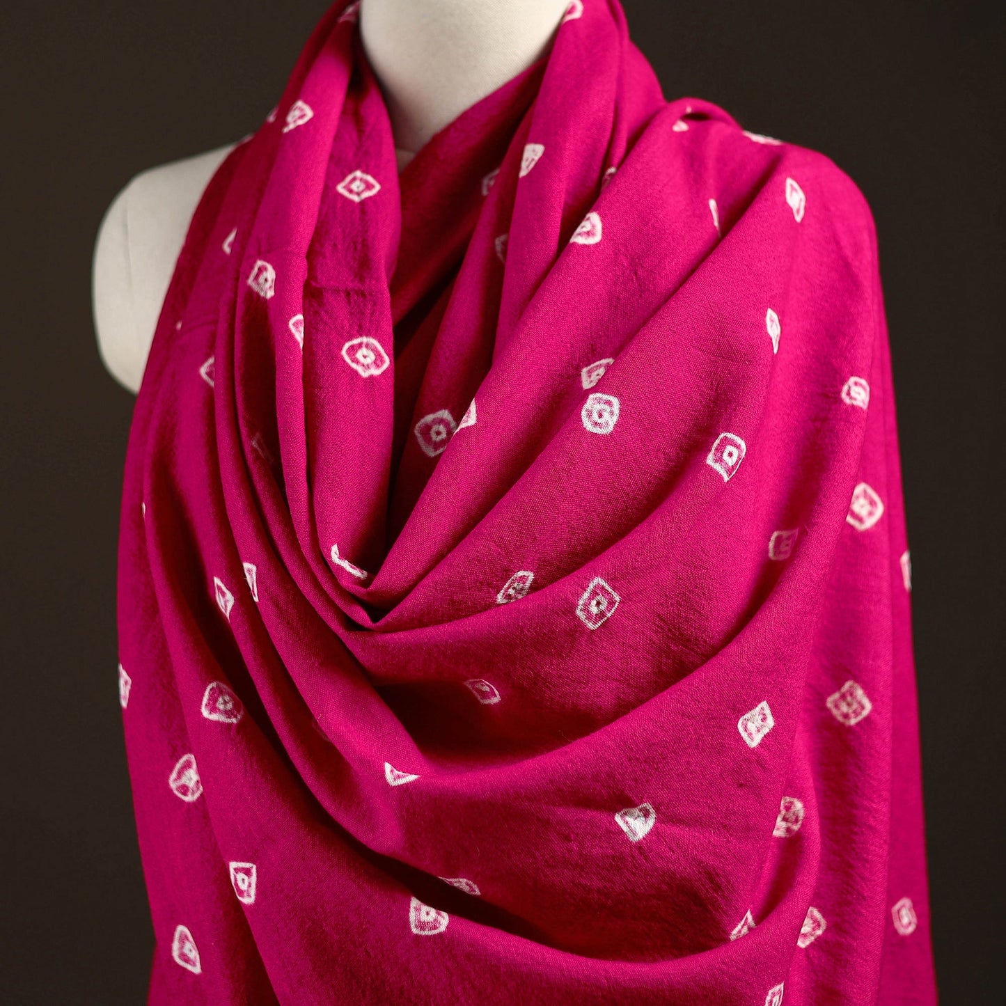 Kutch handwoven merino wool bandhani tie-dye shawl 136
