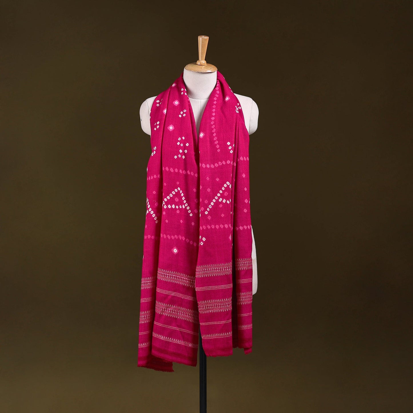 Kutch handwoven merino wool tie-dye bandhani shawl 13