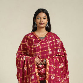 Buy Pink Kutch Tie-Dye Mul Cotton Bandhani Dupatta