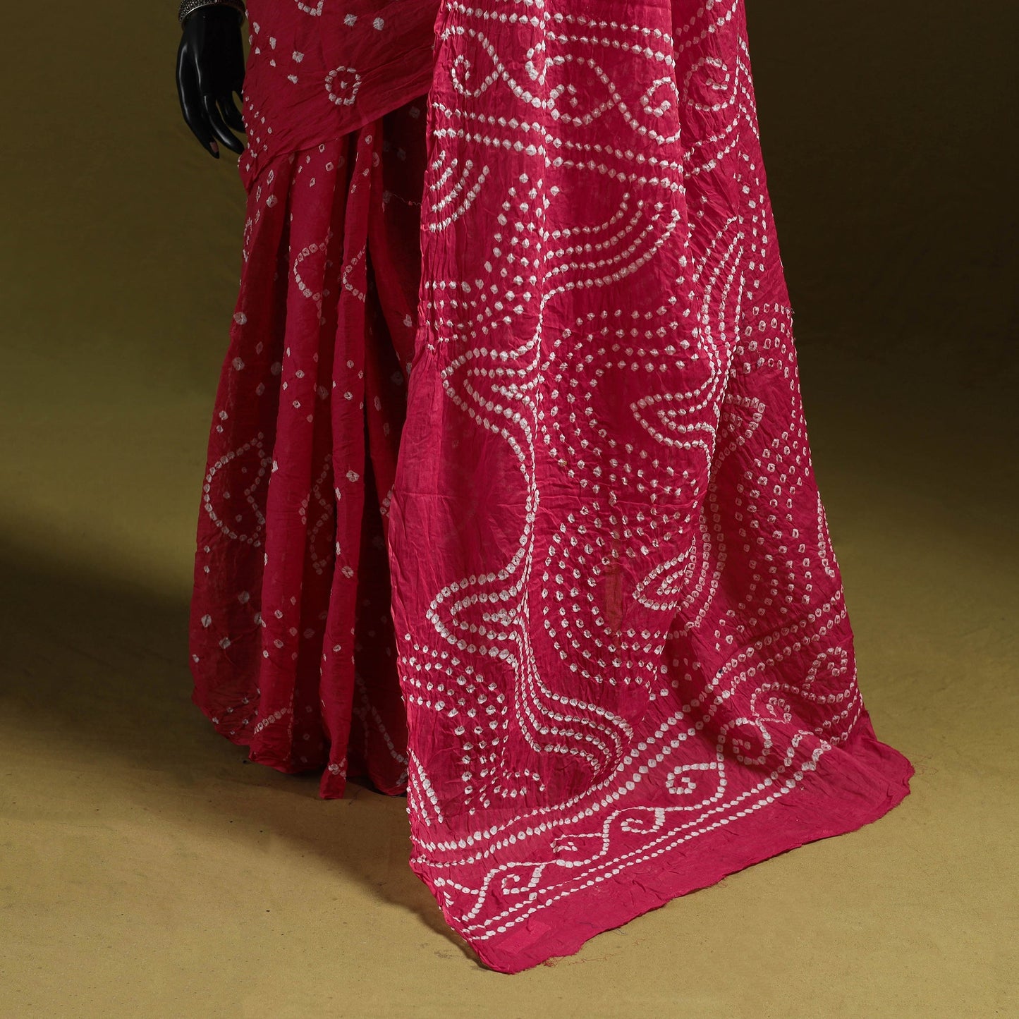 Kutch tie-dye pure cotton bandhani saree 09 - handcrafted