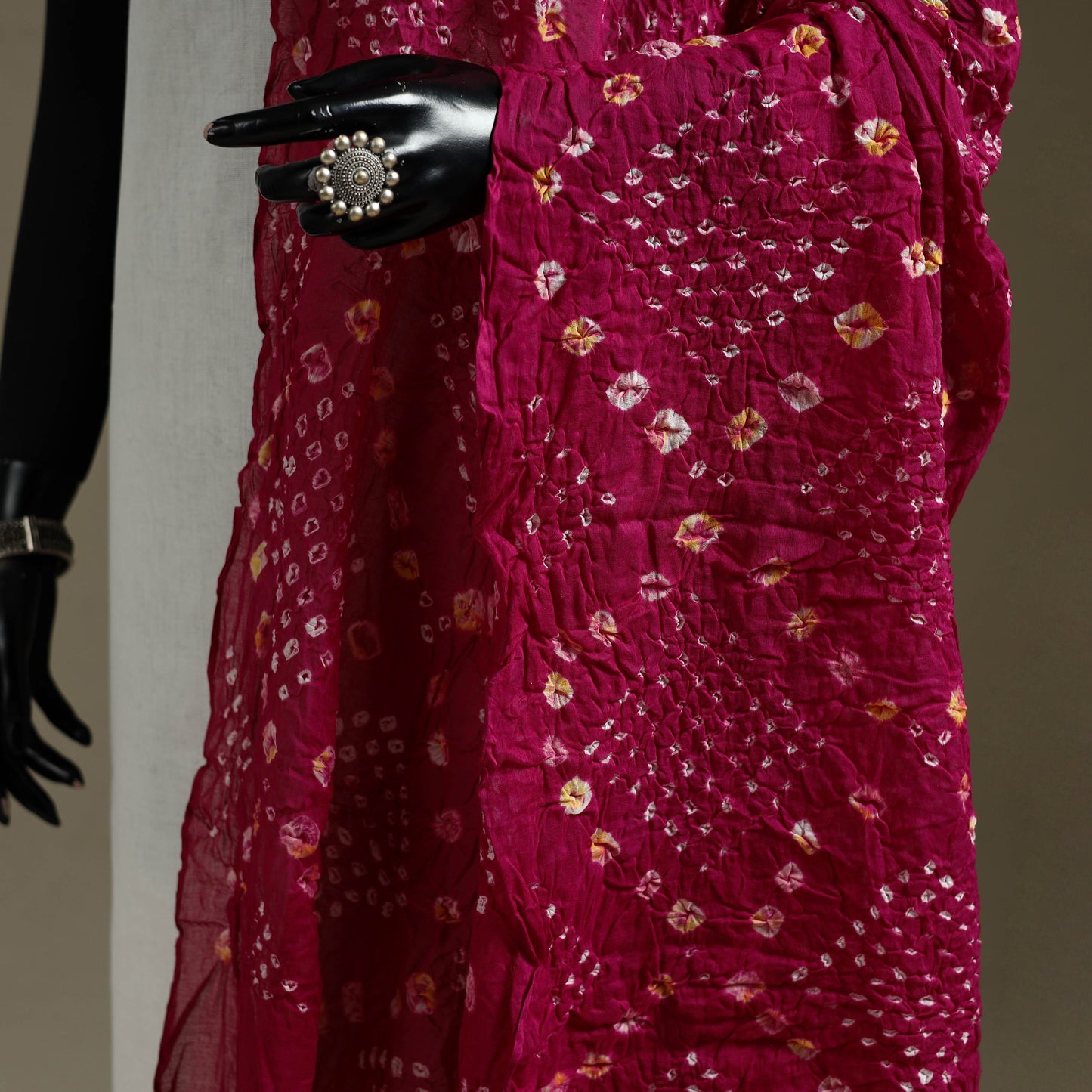 Kutch tie-dye mul cotton bandhani dupatta 14 - handcrafted