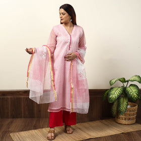 Pink - leheriya printed kota doria kurta with palazzo &