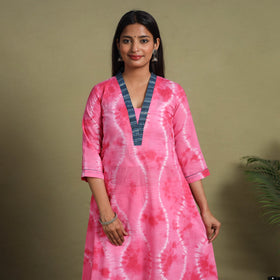 Pink A-Line Tie & Dye Cotton Shibori Kurta for Women