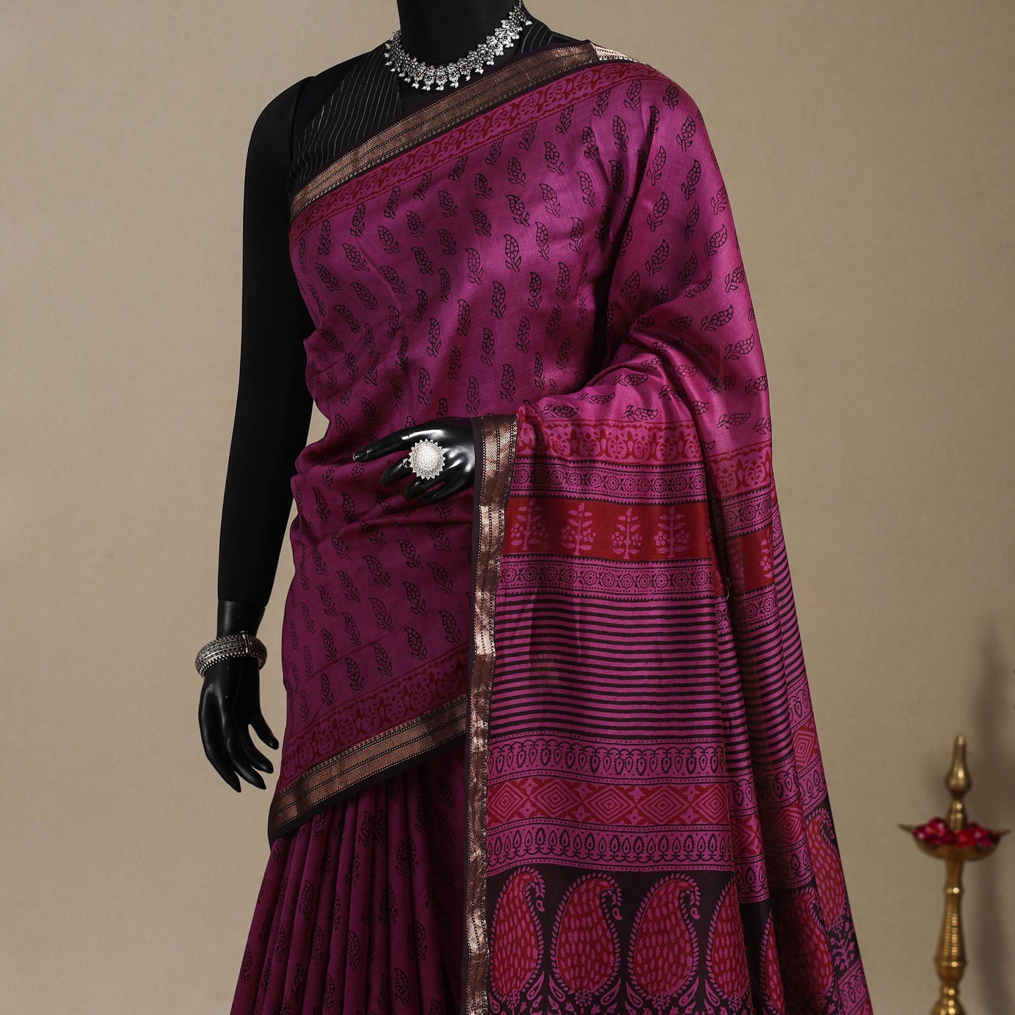 Pink - maheshwari silk natural dyed bagh saree with zari