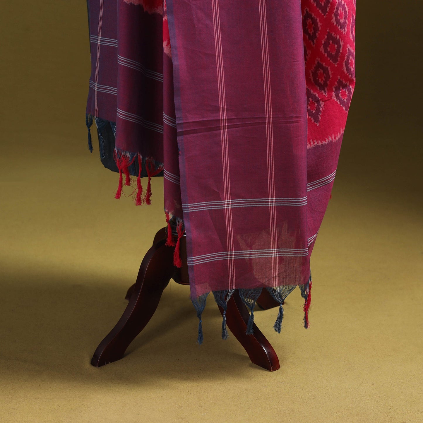 Pink - mercerised cotton pochampally ikat dupatta 02