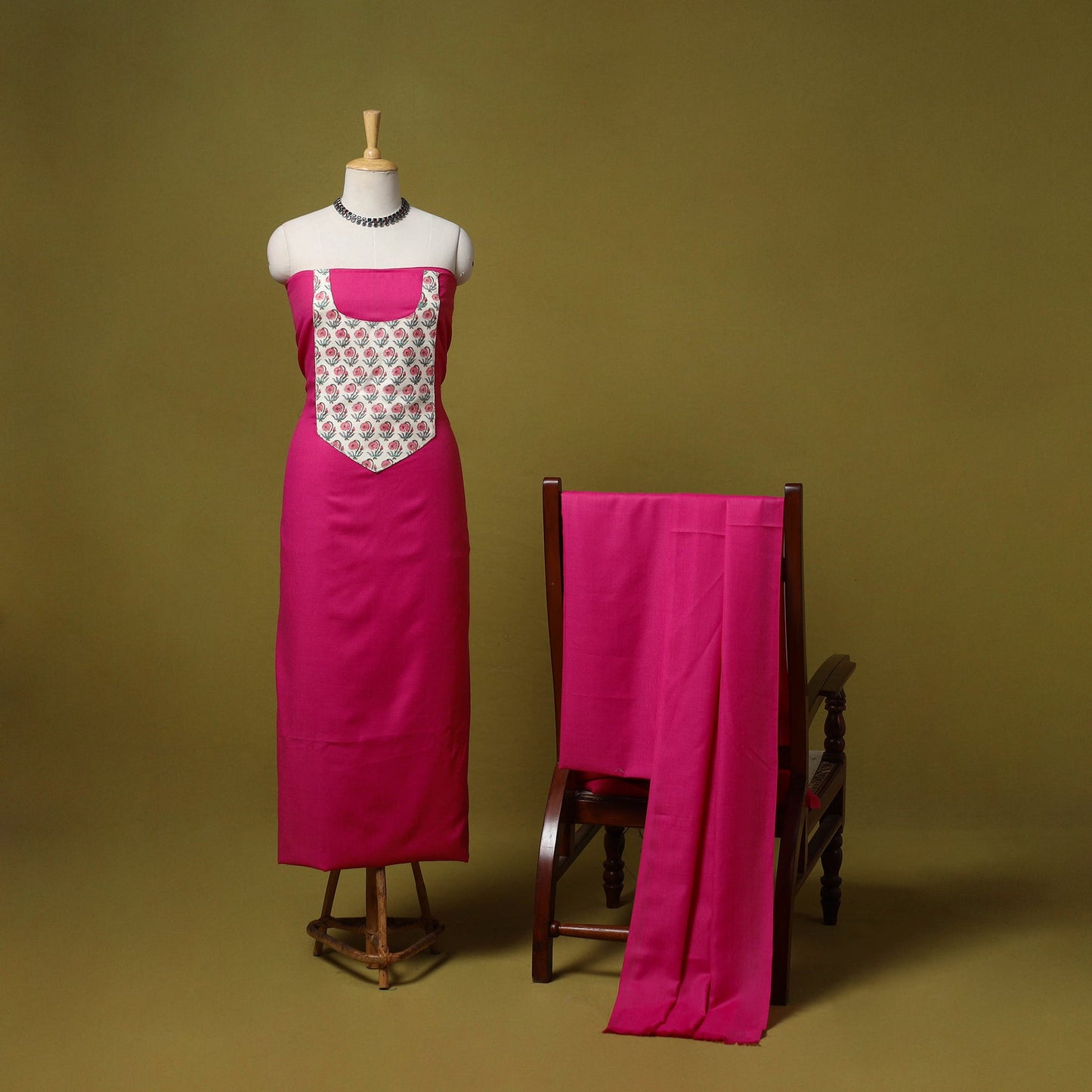 Merino wool plain 3pc unstitched dress material with patch