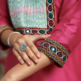 Buy Plain Slub Silk Pintuck Kurta with Ikat Patchwork Online at iTokri.com