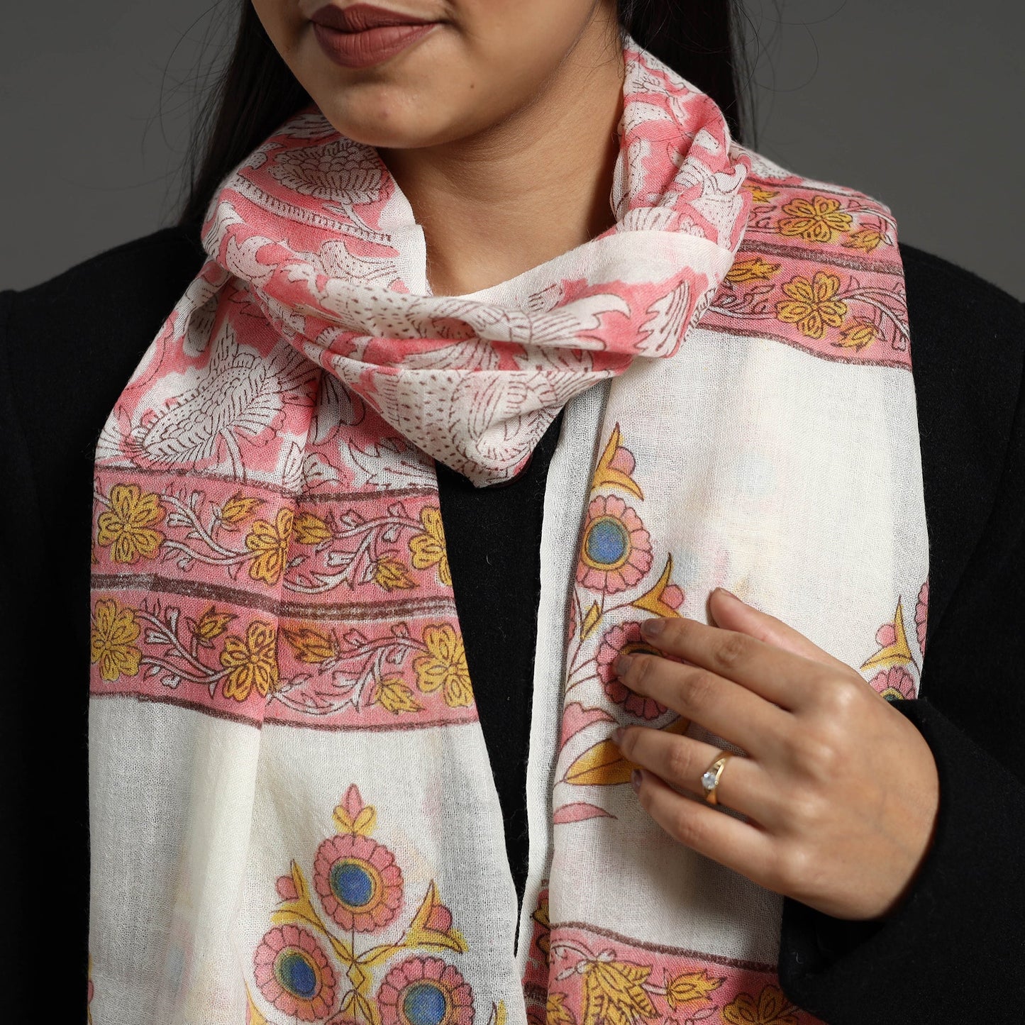 Pink - pure wool sanganeri stole 15 - handcrafted