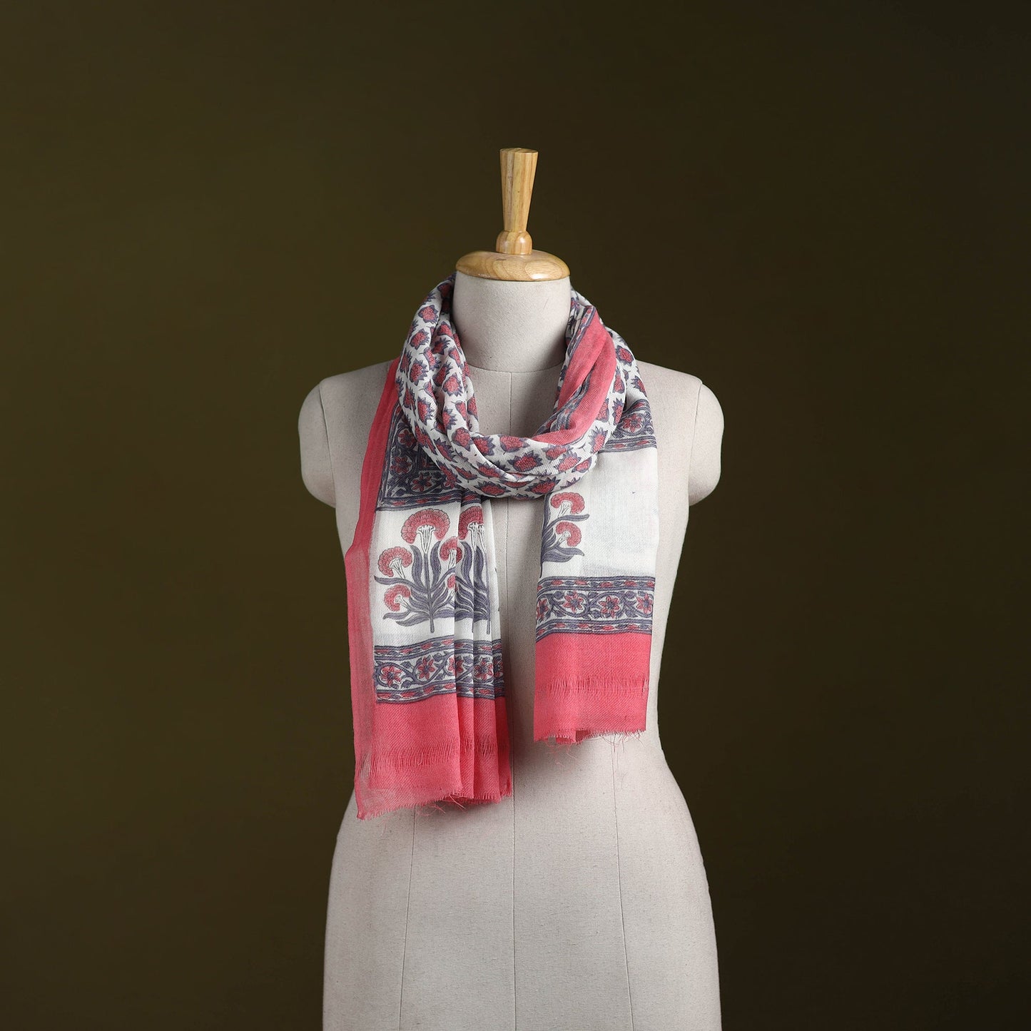 Pure wool hand sanganeri stole 30 - handcrafted
