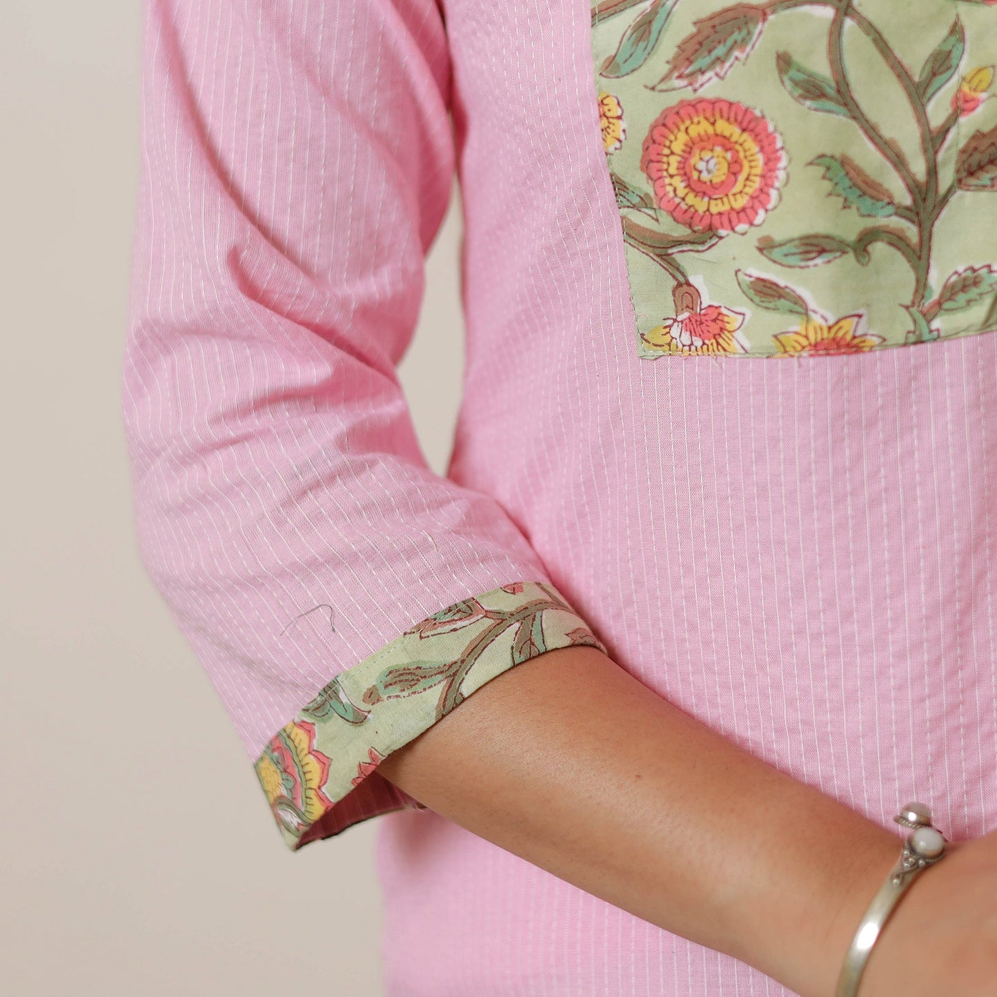 Buy Running Stitch Cotton Straight Kurta with Sanganeri Patchwork 01 Online at iTokri.com