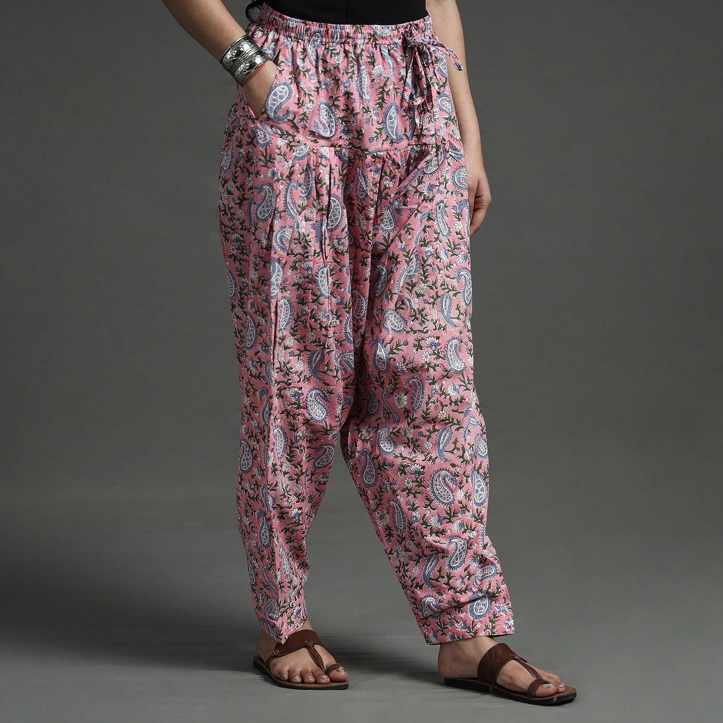 Buy Sanganeri Block Printed Cotton Elasticated Salwar Online at iTokri.com