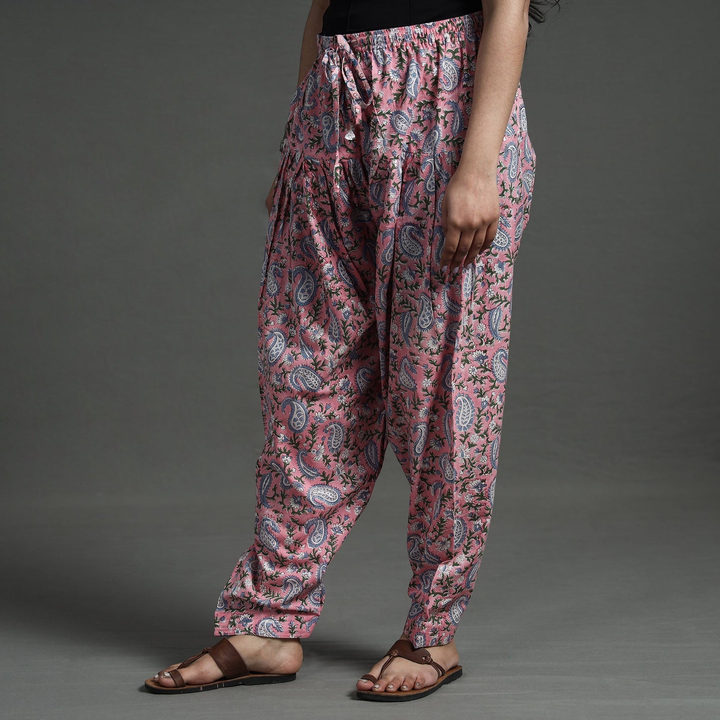 Buy Sanganeri Block Printed Cotton Elasticated Salwar Online at iTokri.com