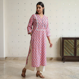 Buy Sanganeri Block Printed Cotton Kurta With Lace Work 42 Online l iTokri.com