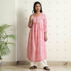Buy Sanganeri Block Printed Mul Cotton A-Line Kurta Online at iTokri.com