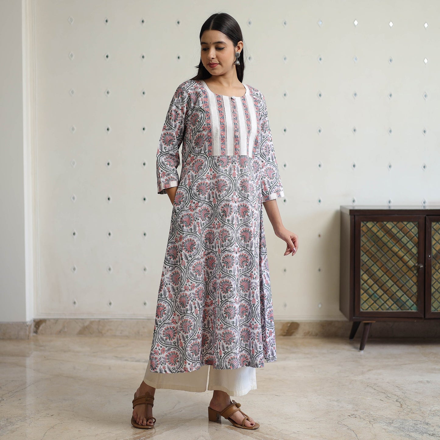 Buy Sanganeri Block Printed Cotton Long Kurta 05 Online at iTokri.com