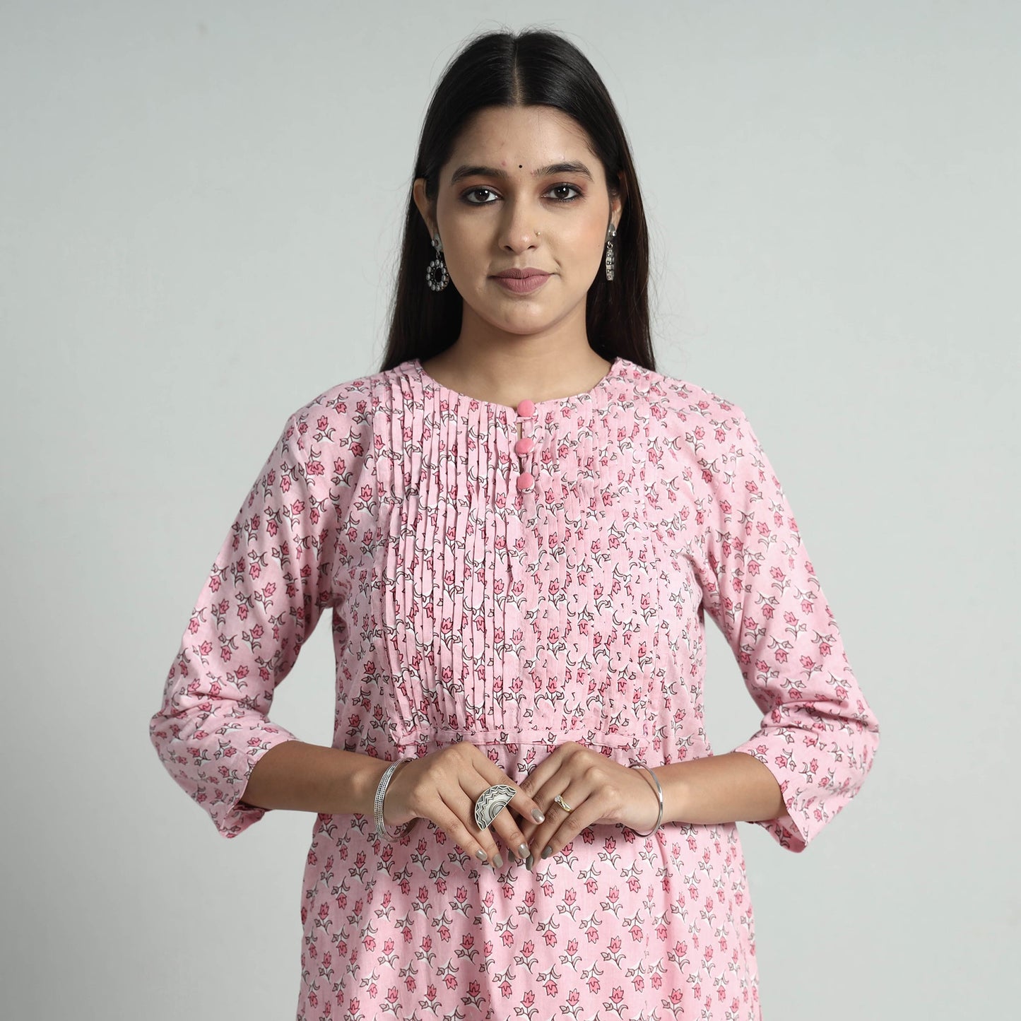 Buy Sanganeri Printed Cotton Pintuck Long Kurta Online l iTokri.com