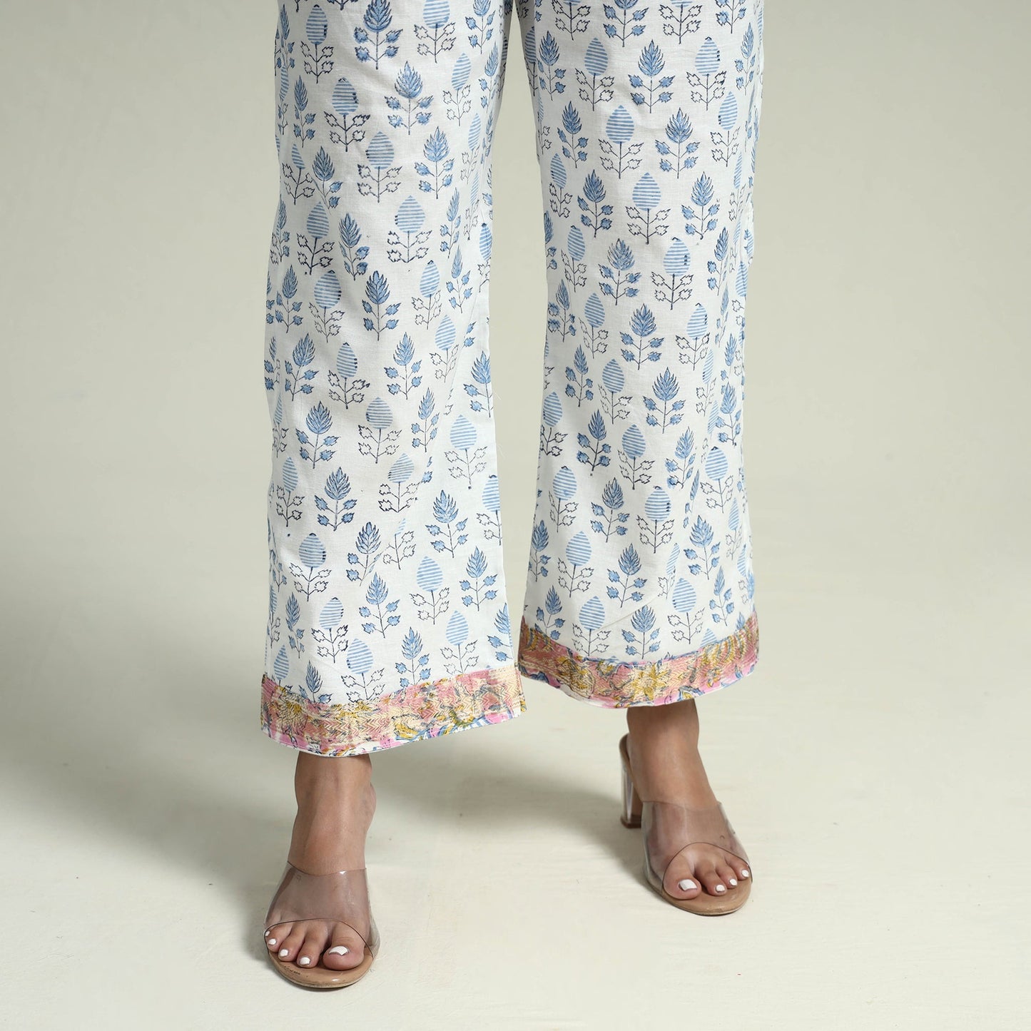 Buy Sanganeri Block Printed Maheshwari Silk Kurta with Palazzo & Dupatta Set Online at iTokri.com