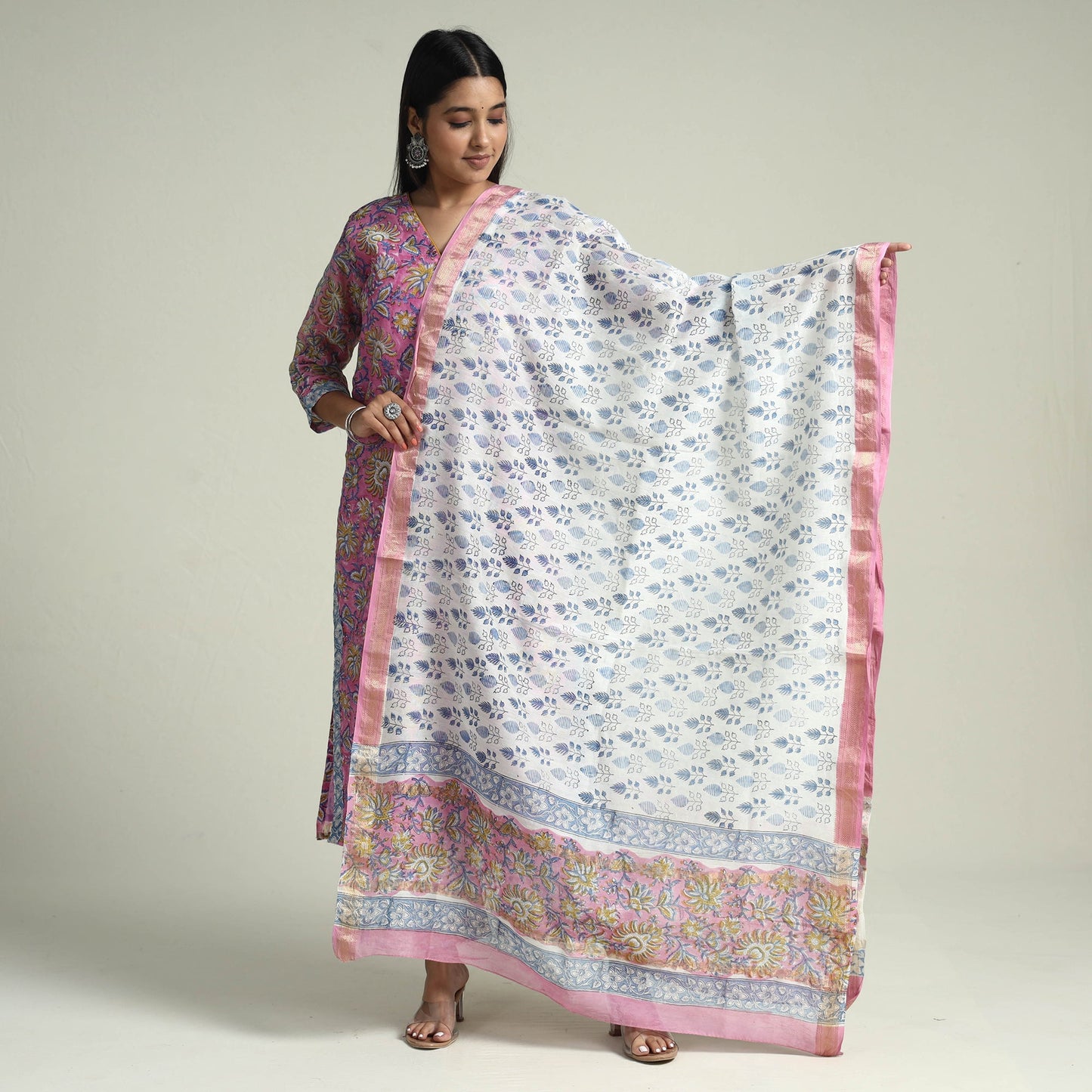 Buy Sanganeri Block Printed Maheshwari Silk Kurta with Palazzo & Dupatta Set Online at iTokri.com