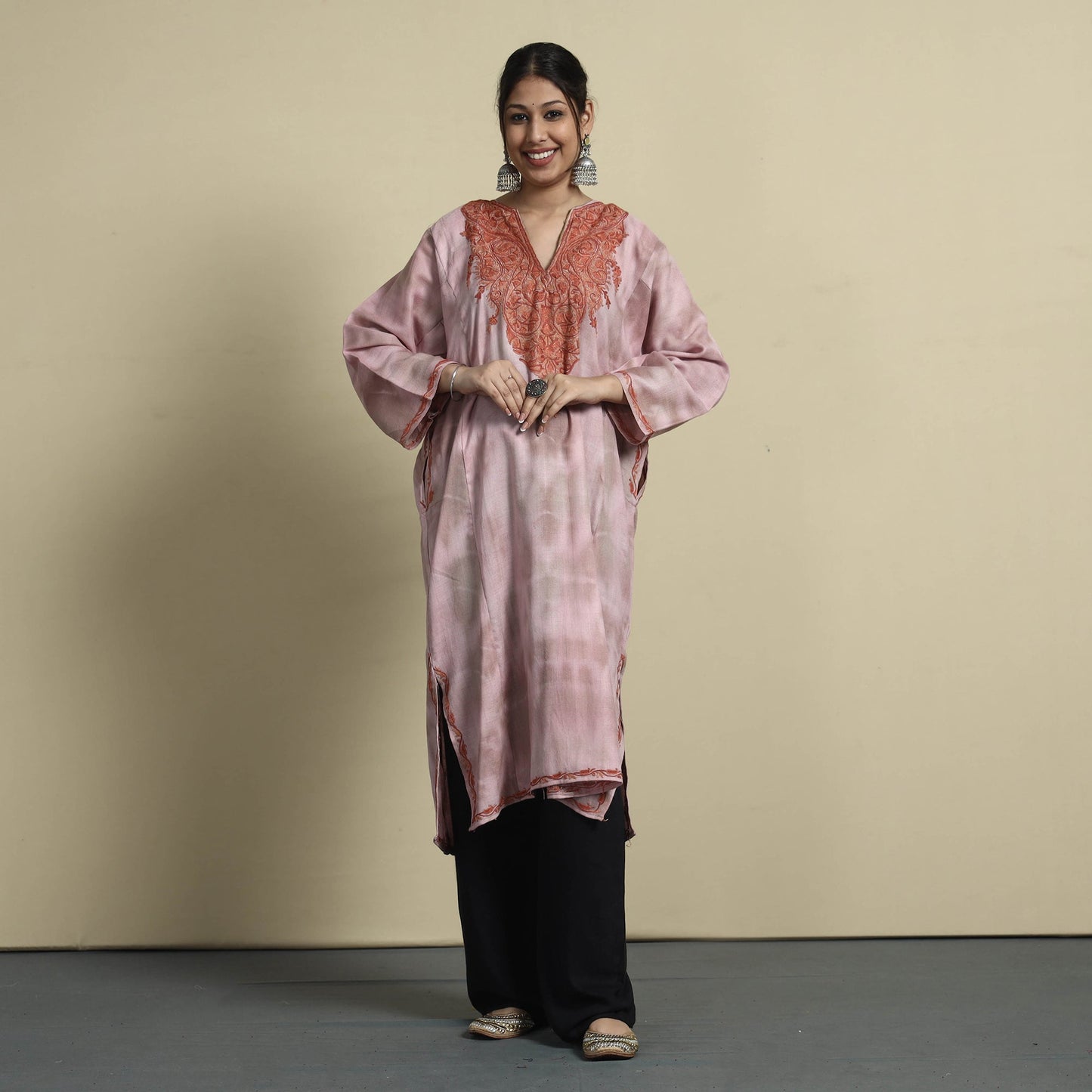  Shibori Tie-Dye Aari Embroidery Kashmiri Wool Pheran 
