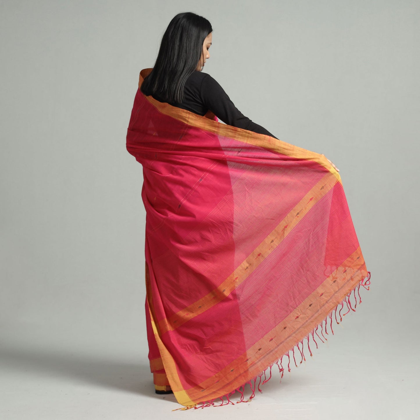  Srikakulam Handloom Jamdani Buti Cotton Saree with Tassels 