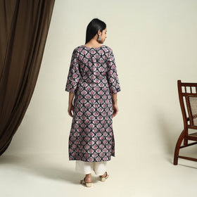 Buy Pink Straight Batik Print Cotton Kurta for Women