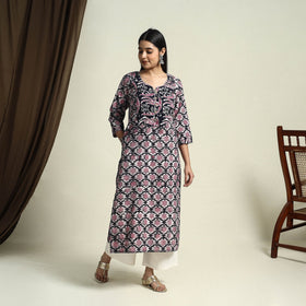 Buy Pink Straight Batik Print Cotton Kurta for Women