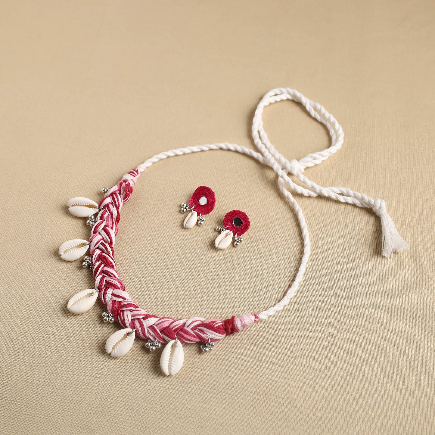 Thread Braided Shell Choker Necklace Set