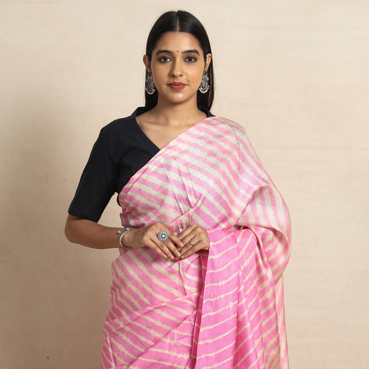 Buy Multicolour Leheriya Tie-Dye Tussar Silk Handloom Saree Online l iTokri.com