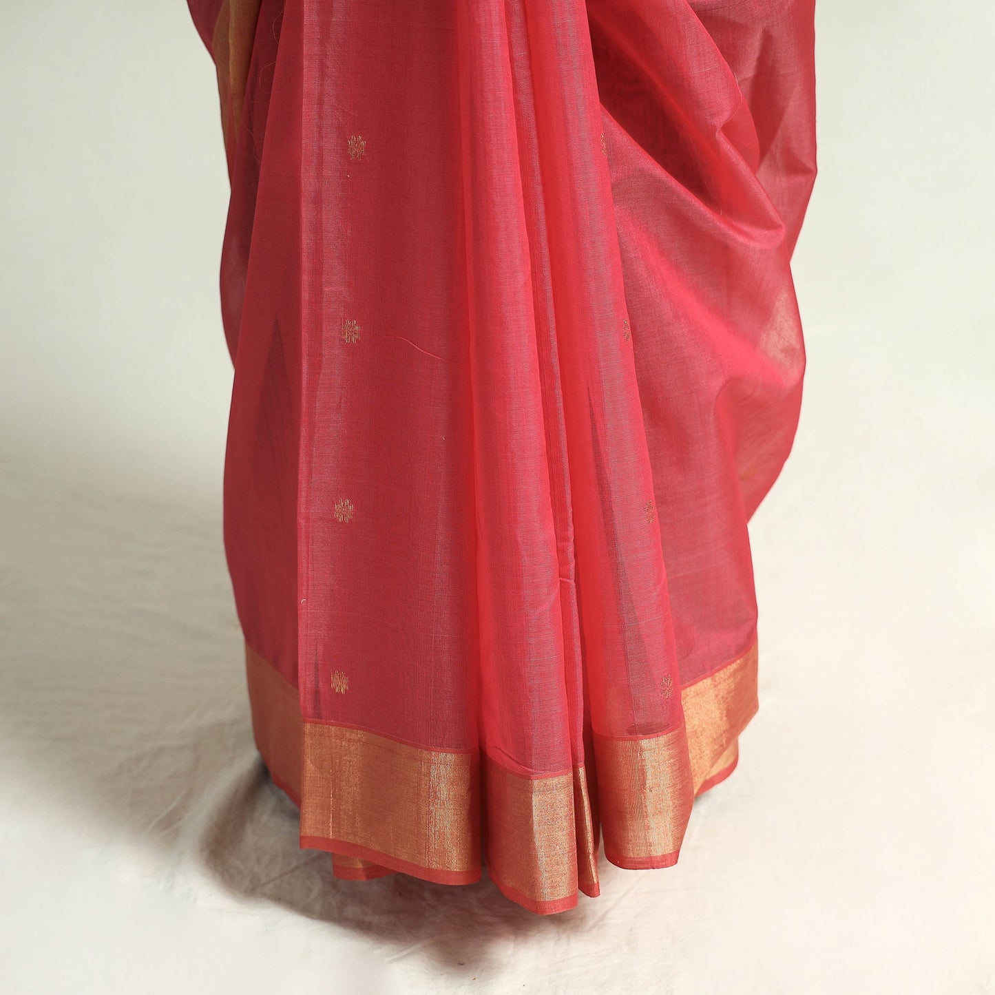 Buy Traditional Chanderi Silk Handloom Saree with Zari Border & Buta Online at iTokri.com