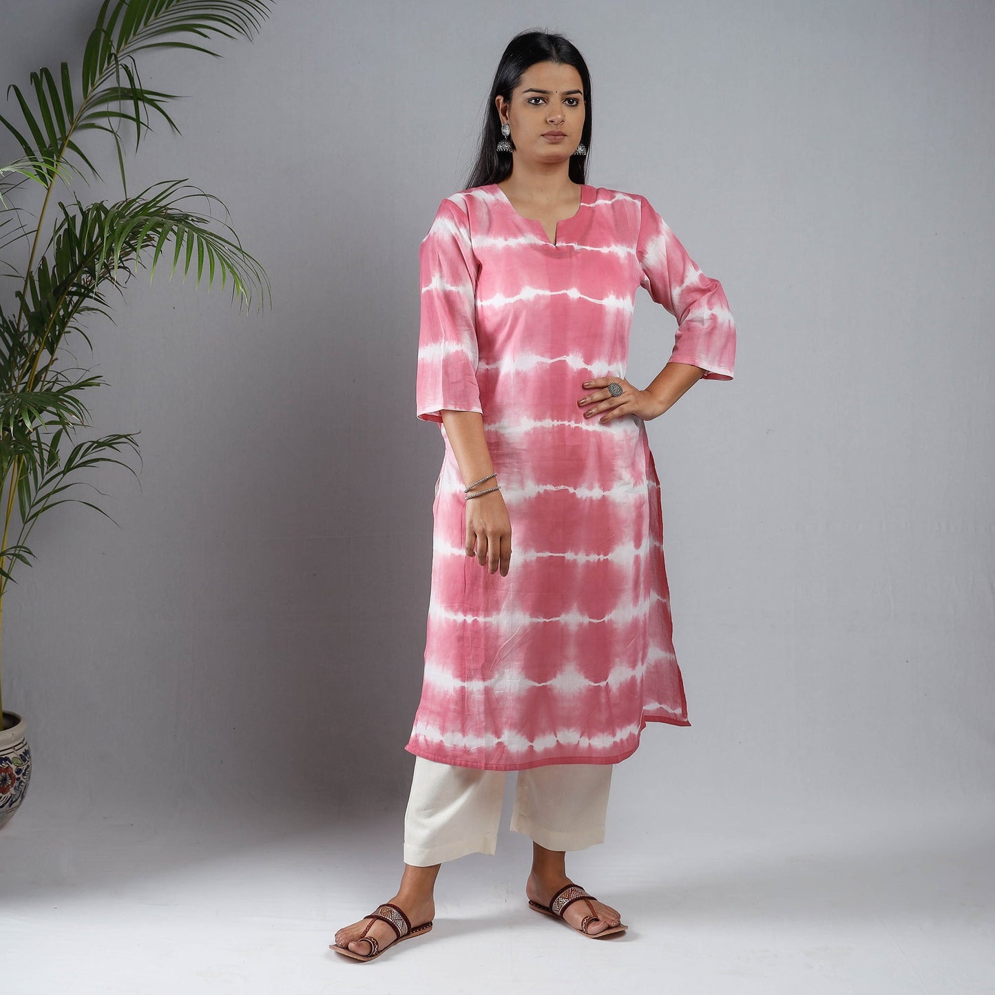 Pink & white shibori tie-dye mul cotton long kurta
