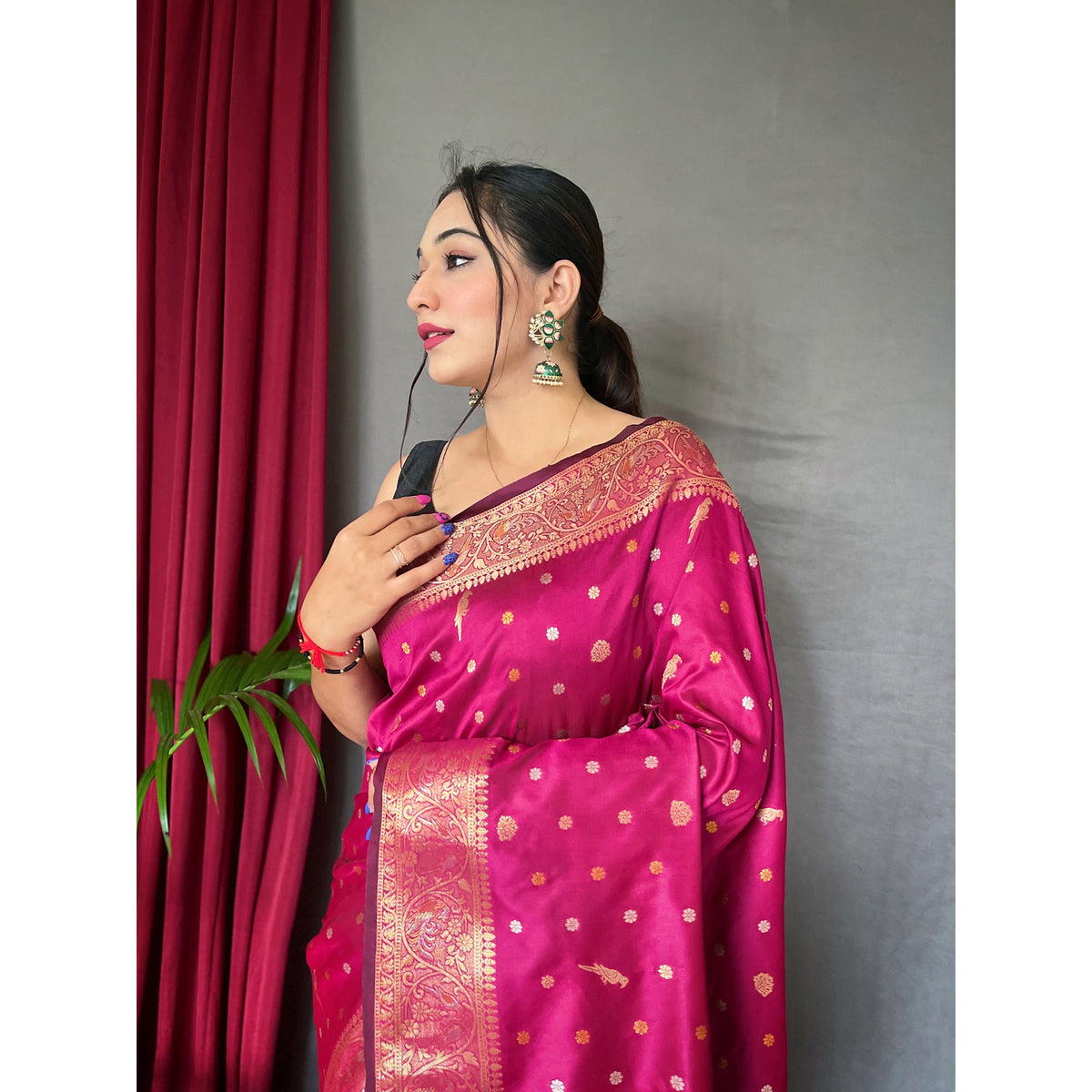 Udaan Pink Soft Silk Handwork Saree