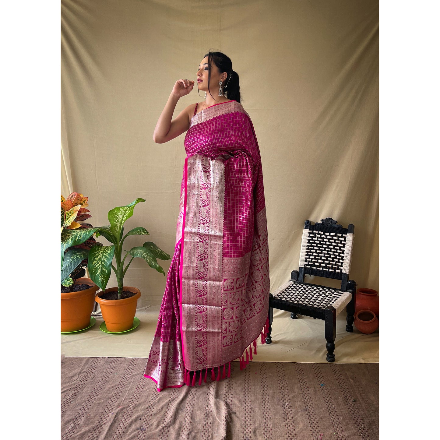 Khicha Checks Pink Litchi Silk Handwork Saree