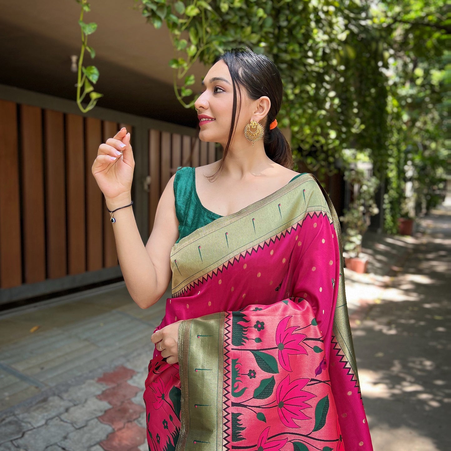 Titli Pink Banarasi Silk Handwork Saree