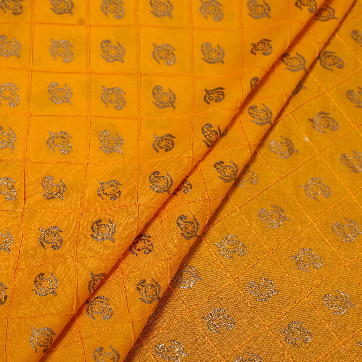  Pintuck PreWashed Cotton Gold Printing Fabric 
