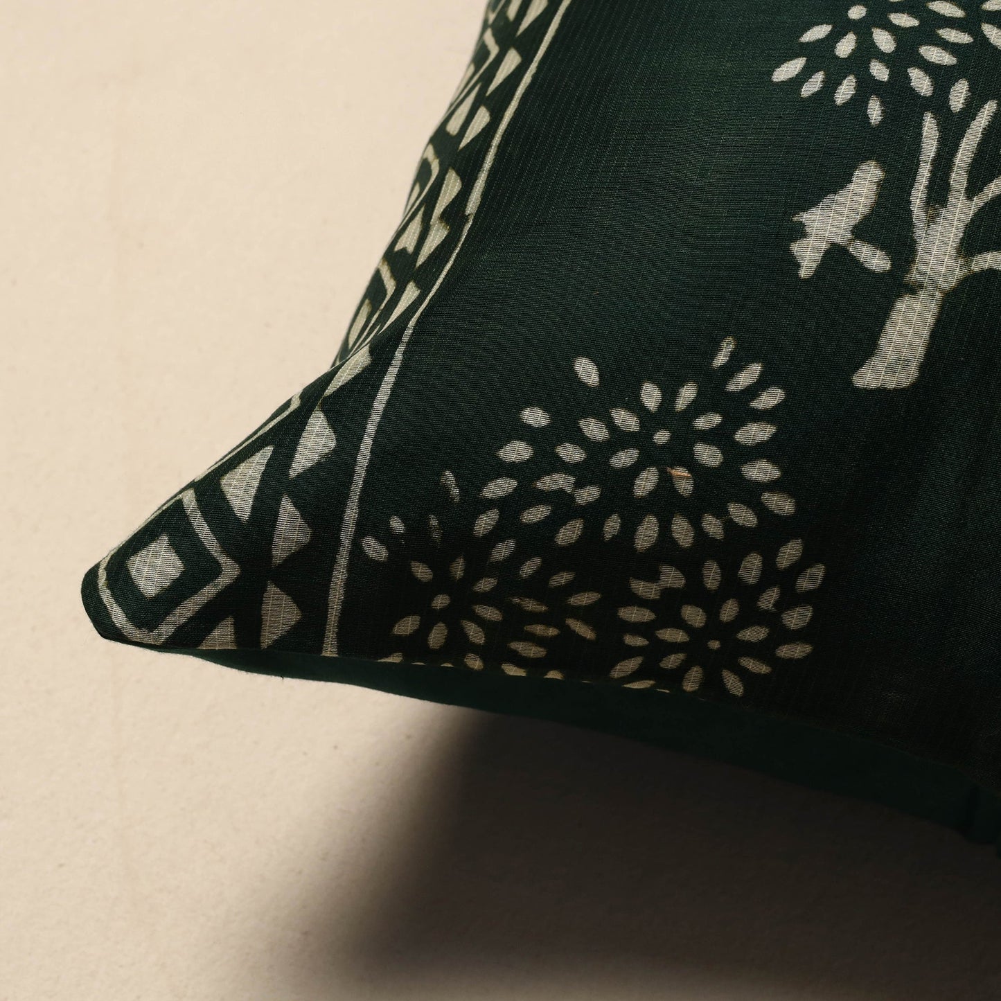 Pipad cushion cover 65 - handcrafted