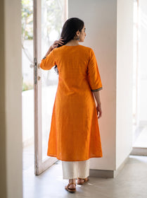 Orange Plain Art Silk Sequin Trim Kurta, back view, A-line from chest to calf, black-taped V neck, AI visual of the kurta, iTokri