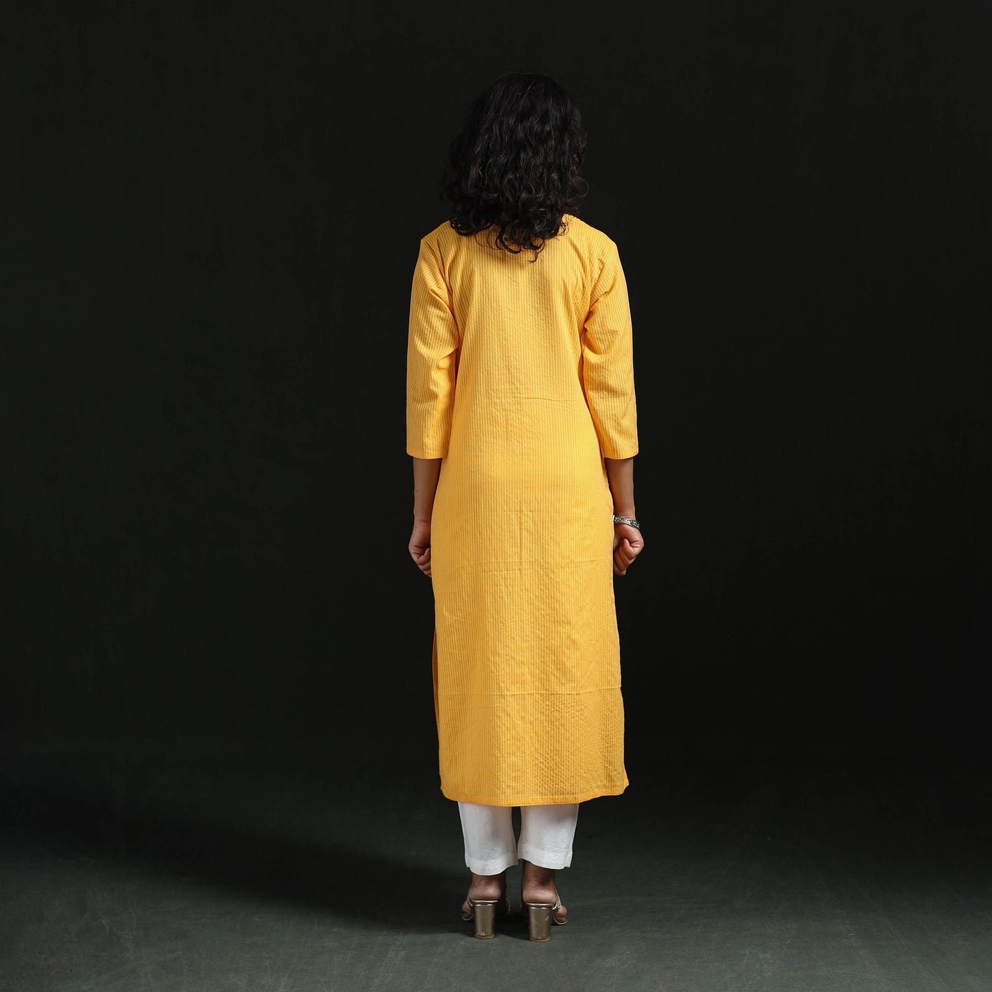 Plain running stitch pintuck straight cotton kurta