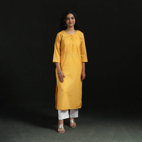 Plain running stitch pintuck straight cotton kurta