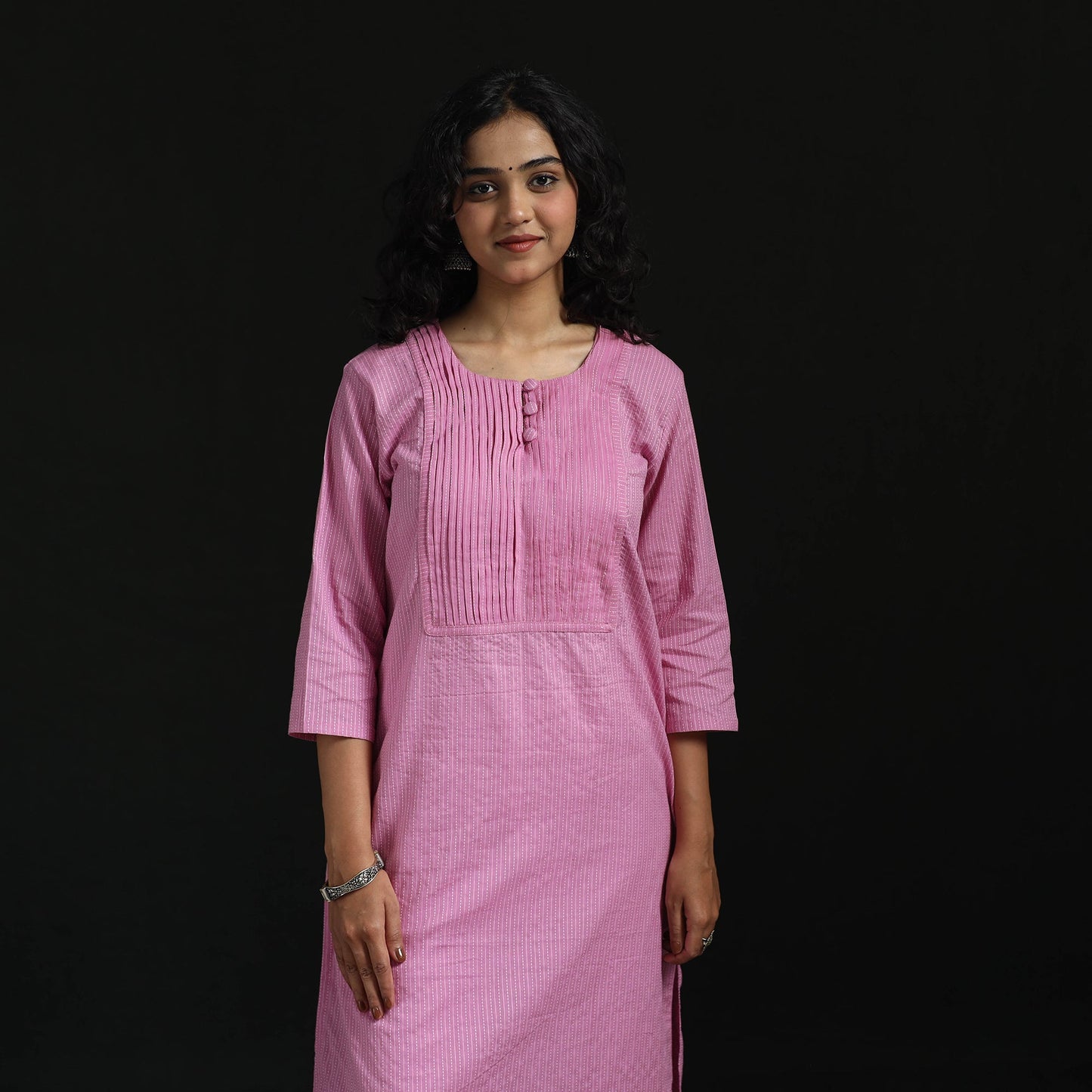 Plain running stitch pintuck straight cotton kurta