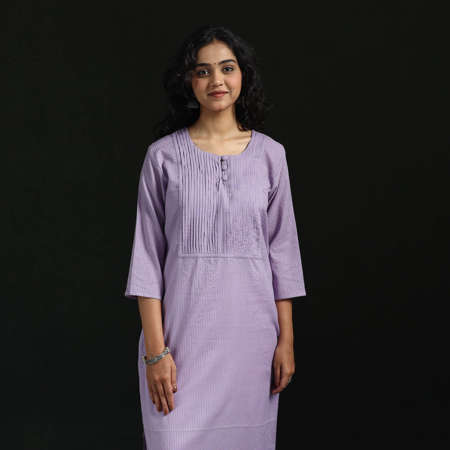 Plain running stitch pintuck straight cotton kurta
